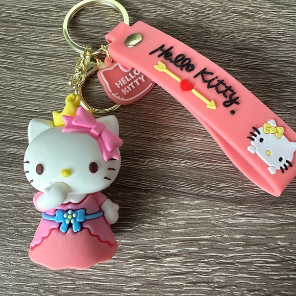 Hello Kitty Keychain and Pen set - Picture 6 of 7